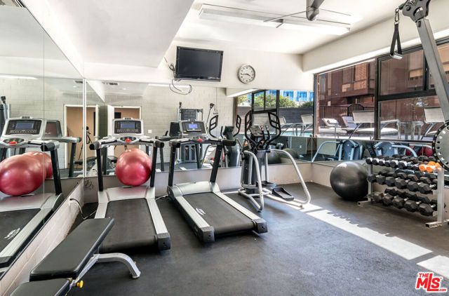 1033 Carol Drive T13, West Hollywood, CA 90069