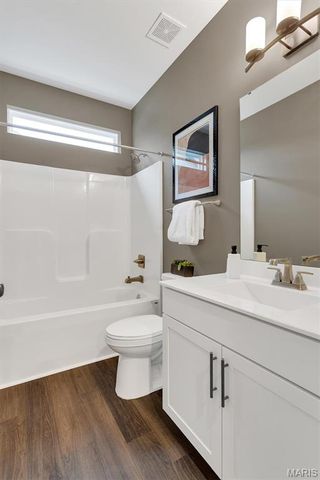 2043 Windswept Farms Drive, Eureka, MO 63025