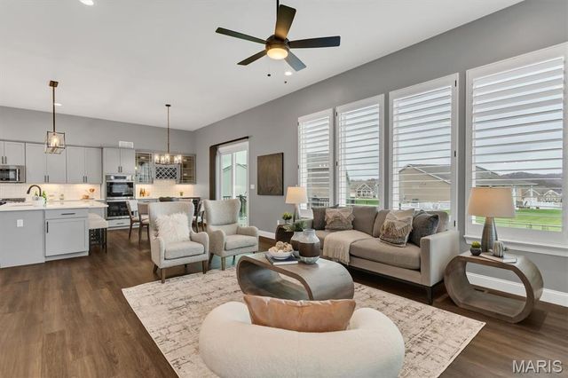 2043 Windswept Farms Drive, Eureka, MO 63025