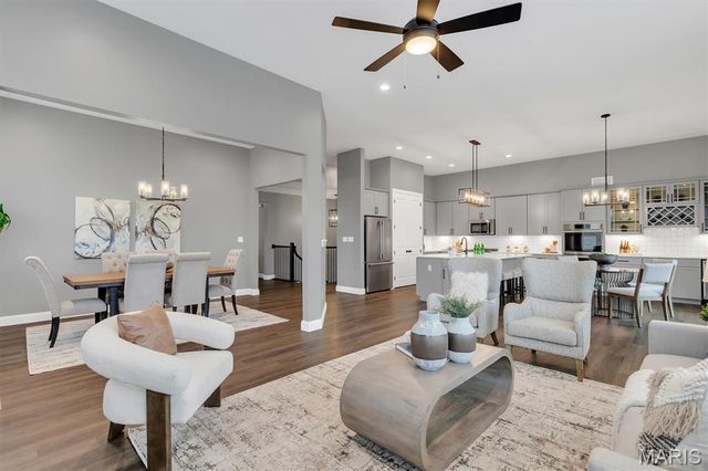 2043 Windswept Farms Drive, Eureka, MO 63025