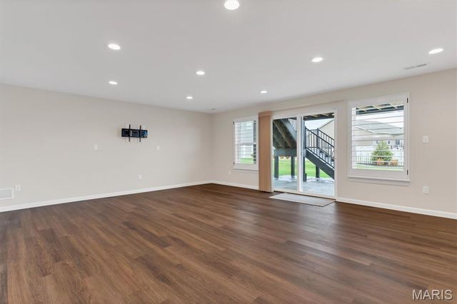 2043 Windswept Farms Drive, Eureka, MO 63025