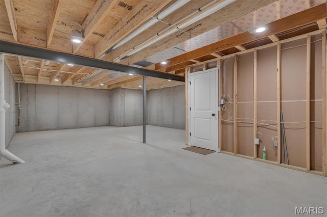 2043 Windswept Farms Drive, Eureka, MO 63025