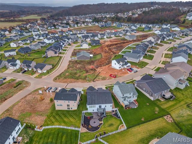 2043 Windswept Farms Drive, Eureka, MO 63025