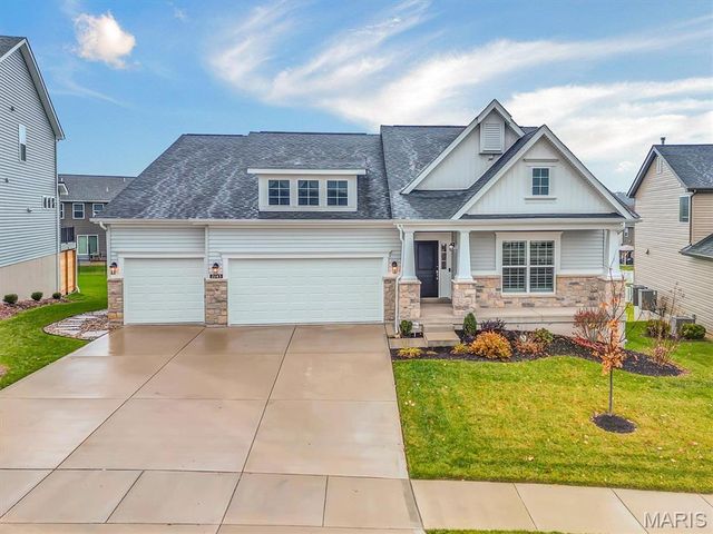 2043 Windswept Farms Drive, Eureka, MO 63025