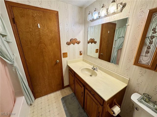 418 Hamilton Avenue NE, Massillon, OH 44646