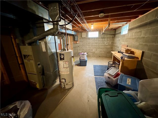 418 Hamilton Avenue NE, Massillon, OH 44646