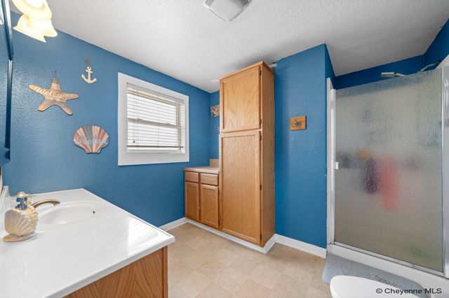 1518 E 14TH ST, Cheyenne, WY 82001