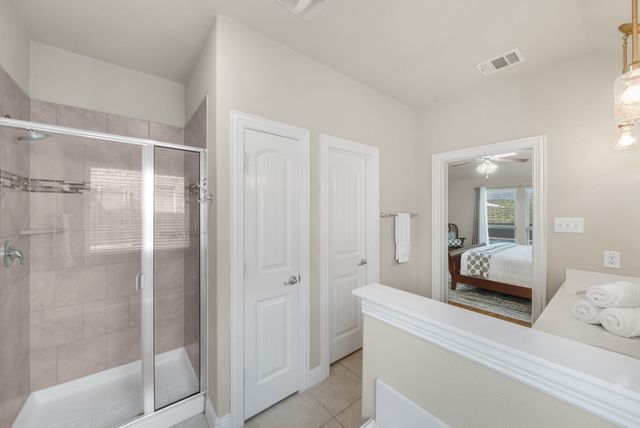 502 Royal Oaks Lane, Oak Point, TX 75068