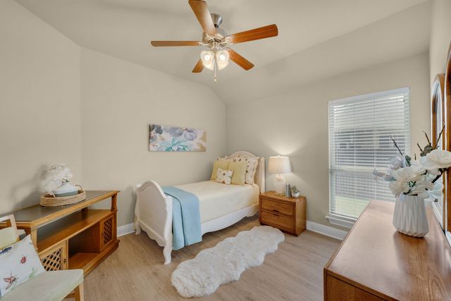 502 Royal Oaks Lane, Oak Point, TX 75068