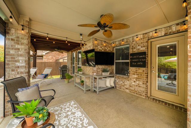 502 Royal Oaks Lane, Oak Point, TX 75068