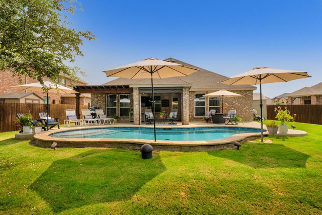 502 Royal Oaks Lane, Oak Point, TX 75068