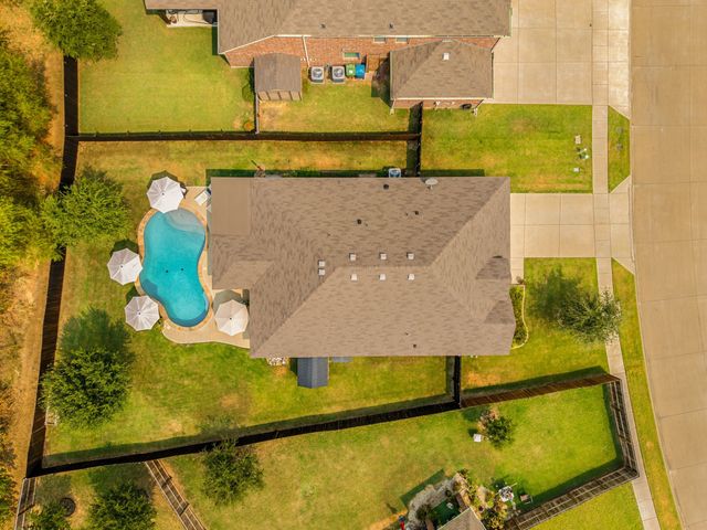 502 Royal Oaks Lane, Oak Point, TX 75068