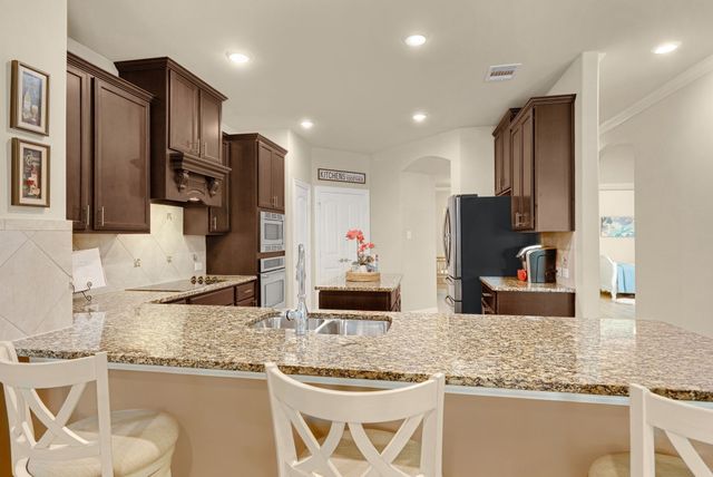 502 Royal Oaks Lane, Oak Point, TX 75068