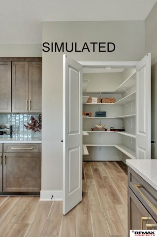 10325 S 77th Street, Lincoln, NE 68526