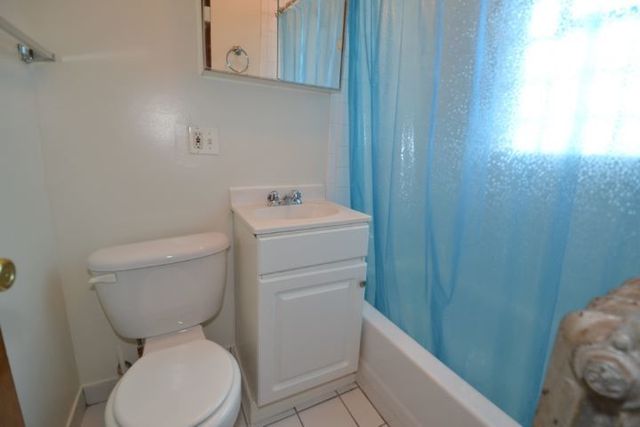 4241 N KENMORE Avenue 207, Chicago, IL 60613