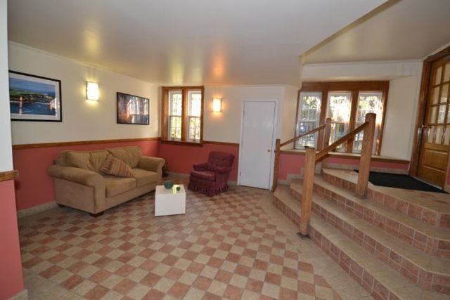 4241 N KENMORE Avenue 207, Chicago, IL 60613