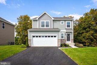HOMESITE 295 LUDGATE MANOR, Falling Waters, WV 25419