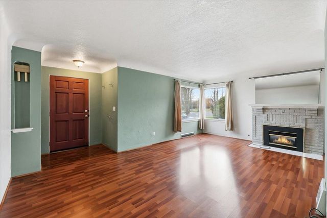 2607 N Crestline St, Spokane, WA 99207