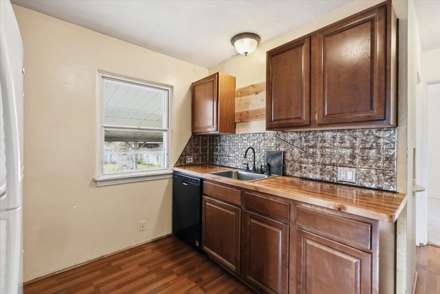 2607 N Crestline St, Spokane, WA 99207