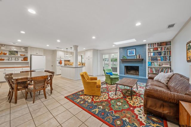 2220 Pollard Dr, Tyler, TX 75701