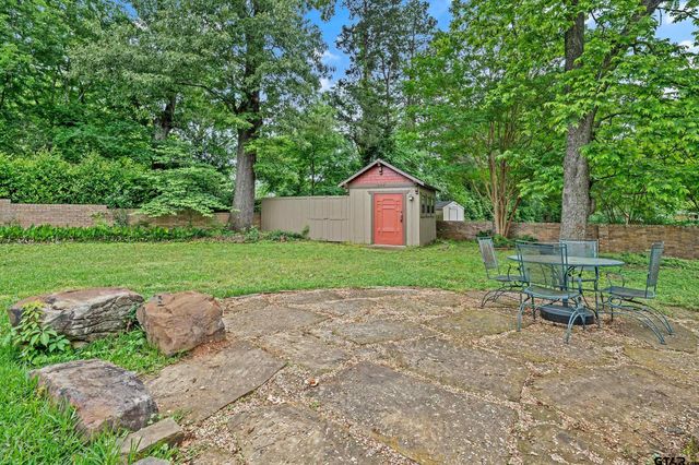 2220 Pollard Dr, Tyler, TX 75701