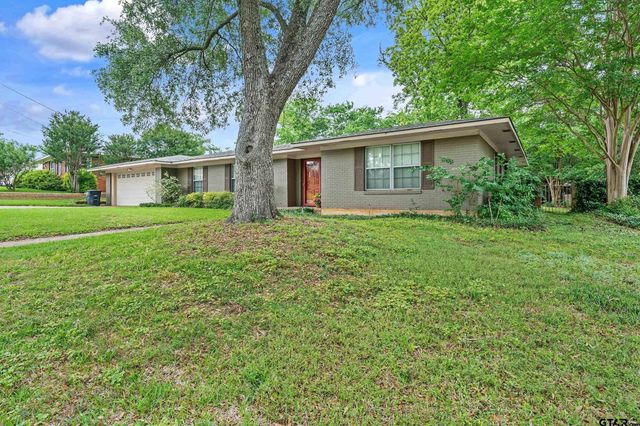 2220 Pollard Dr, Tyler, TX 75701