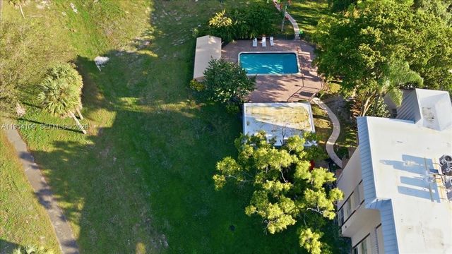 6101 N Falls Cir Drive 309, Lauderhill, FL 33319