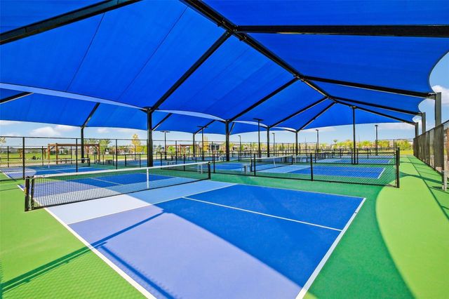 4985 Blue Beetle Ridge Drive, Katy, TX 77493