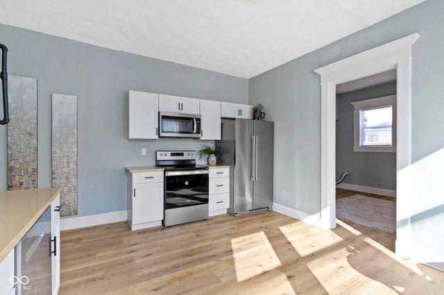 17 Parkview Avenue, Indianapolis, IN 46201