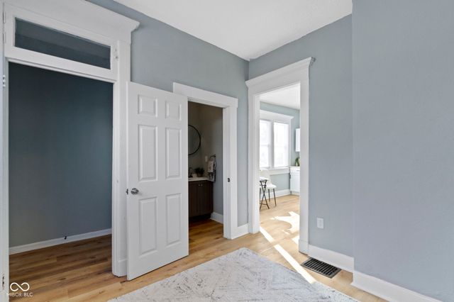 17 Parkview Avenue, Indianapolis, IN 46201