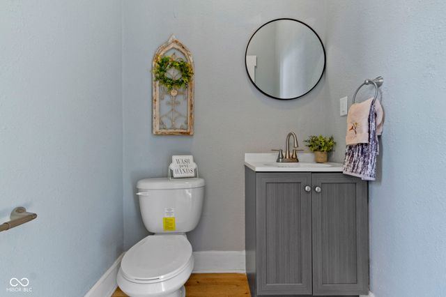 17 Parkview Avenue, Indianapolis, IN 46201