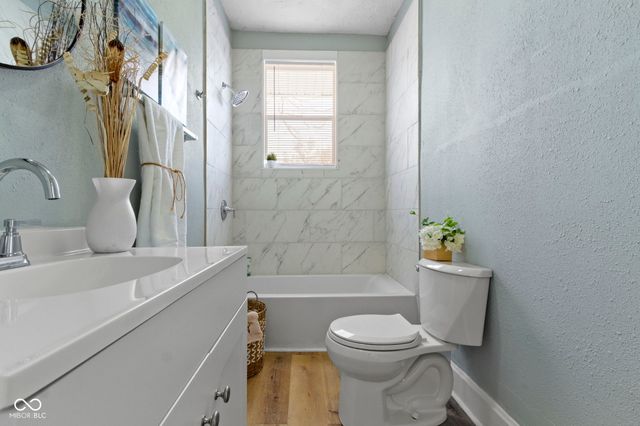 17 Parkview Avenue, Indianapolis, IN 46201