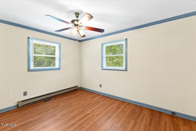 202 Forrest Drive, Jonesborough, TN 37659