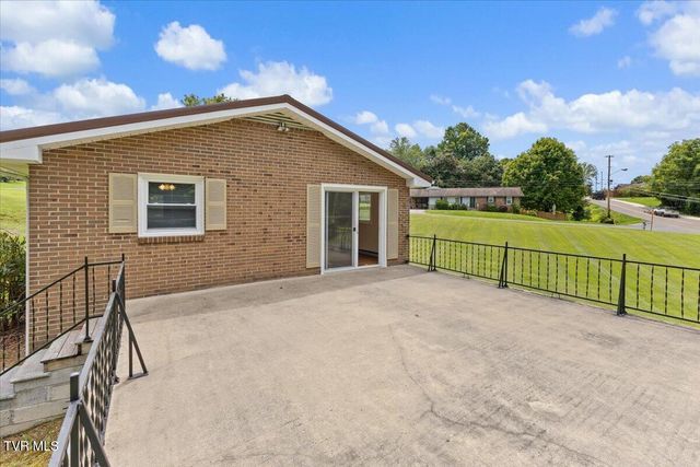 202 Forrest Drive, Jonesborough, TN 37659