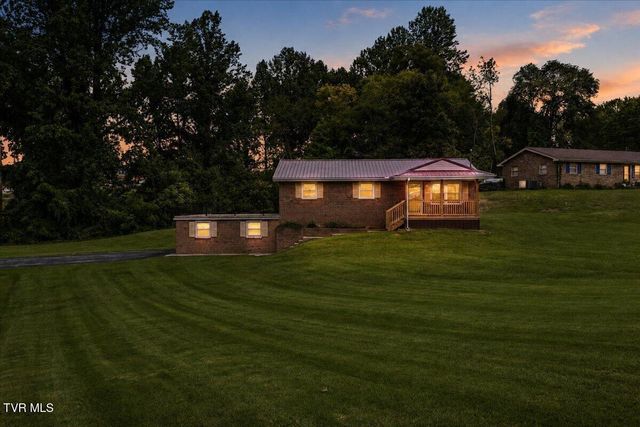 202 Forrest Drive, Jonesborough, TN 37659