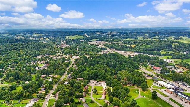 202 Forrest Drive, Jonesborough, TN 37659