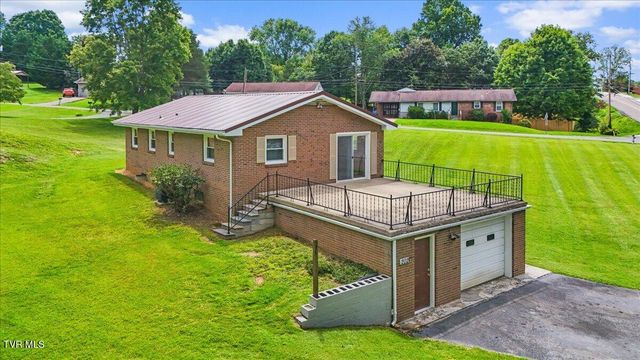 202 Forrest Drive, Jonesborough, TN 37659
