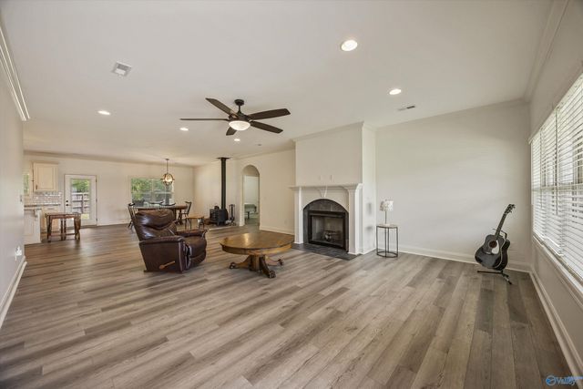 25057 Drawbaugh Road, Athens, AL 35613