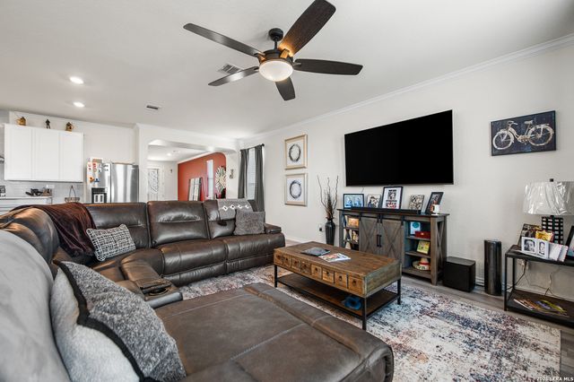 5205 NATURE PATH, Marion, TX 78124