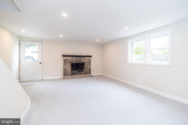 219 STONEY RUN RD, Spring City, PA 19475