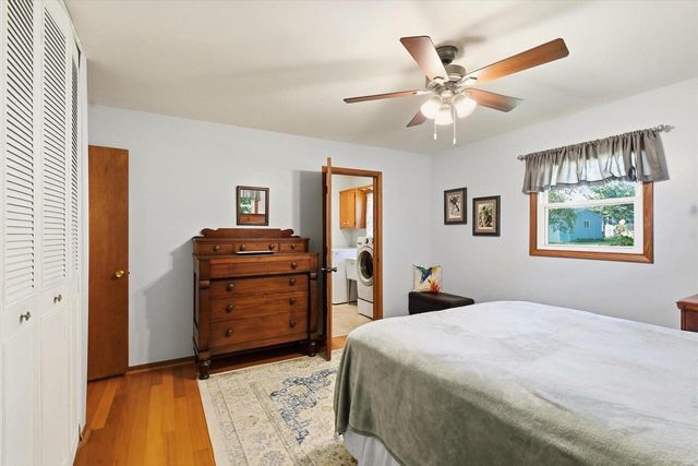 W277S8935 Hilltop LANE, Mukwonago, WI 53149