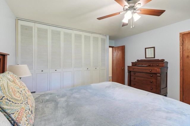 W277S8935 Hilltop LANE, Mukwonago, WI 53149