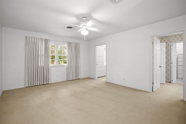 900 Wildbriar Drive, Lufkin, TX 75904