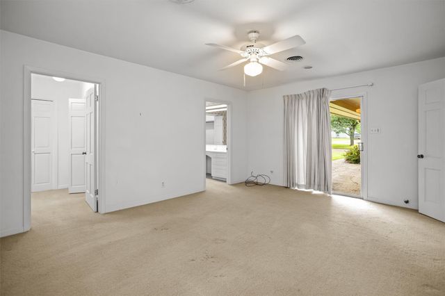 900 Wildbriar Drive, Lufkin, TX 75904