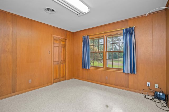 900 Wildbriar Drive, Lufkin, TX 75904