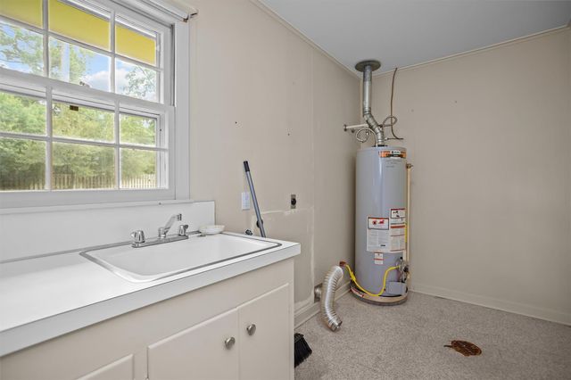 900 Wildbriar Drive, Lufkin, TX 75904