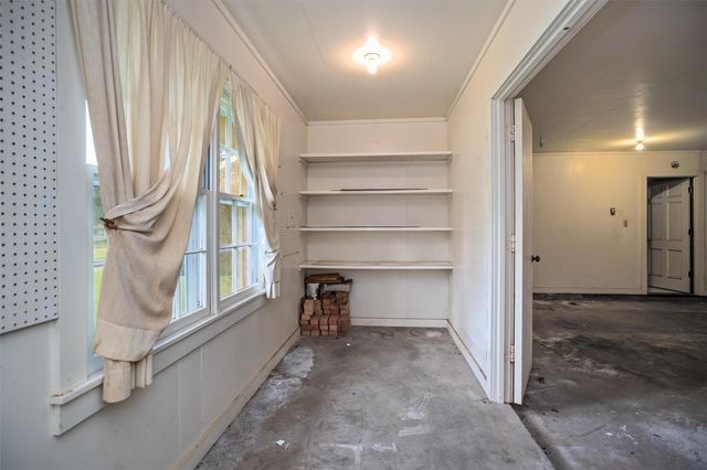 900 Wildbriar Drive, Lufkin, TX 75904