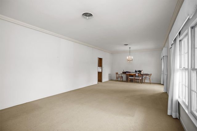 900 Wildbriar Drive, Lufkin, TX 75904