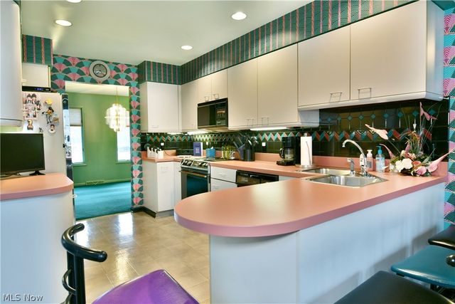 545 Thomas Lane, Girard, OH 44420