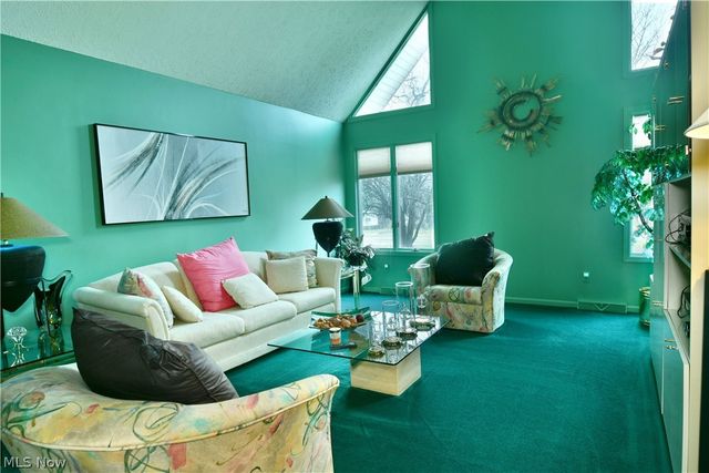 545 Thomas Lane, Girard, OH 44420